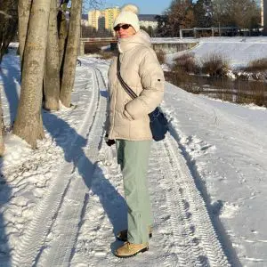 Prechádzka v zime Majka na prechádzke v zime