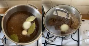 varenie šošovice v hrnci